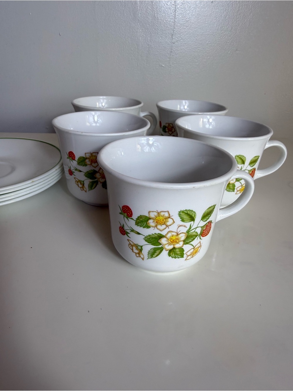 Corelle Wildflower Vintage Cup Saucer Set of 5 Corning USA White Floral Retro